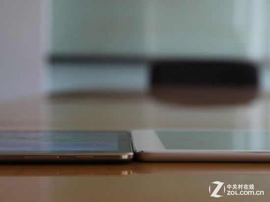 誰更輕薄便攜 三星Tab S對比iPad Air